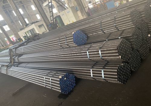 Customizable Galvanized Steel Pipes Conforming To Standards with Hot Extrusion Process