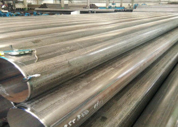 Oil And Gas Industry ERW Steel Pipe with Plain/Beveled/ Threaded Ends Length 5.8m-12m
