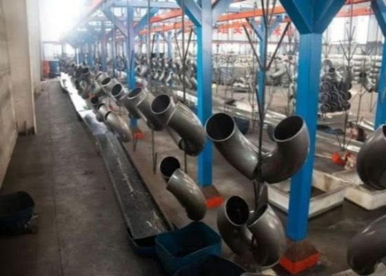 Steel Pipe Fitting For Oil And Gas Applications 150lb Pressure Customized Design