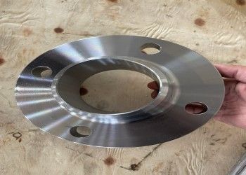 Rust-proof Oil Surface Steel Slip On Flange for Threaded Connection Performance