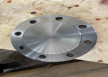 Petroleum Class 300 Steel Flanges with Rust-proof Oil Surface 1/2”-48” Threaded Connection