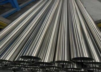 Stainless Steel Pipe and Tubing with 0.3mm to 150mm Thickness and 1/4 Inch to 48 Inch Diameter for High Temperature Resistance