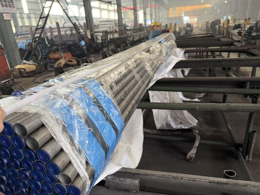 Corrosion Resistant High Strength Seamless Steel Pipe with Custom Lengths 1-12m for Oil Gas and Construction